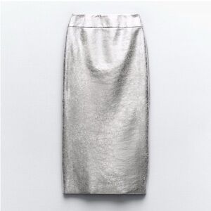 New year sale NWT Zara Metallic Silver Midi Skirt size XS
🚨FIRM PRICE